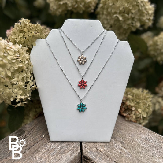 Simplistic Flower Necklace (3 Colours)