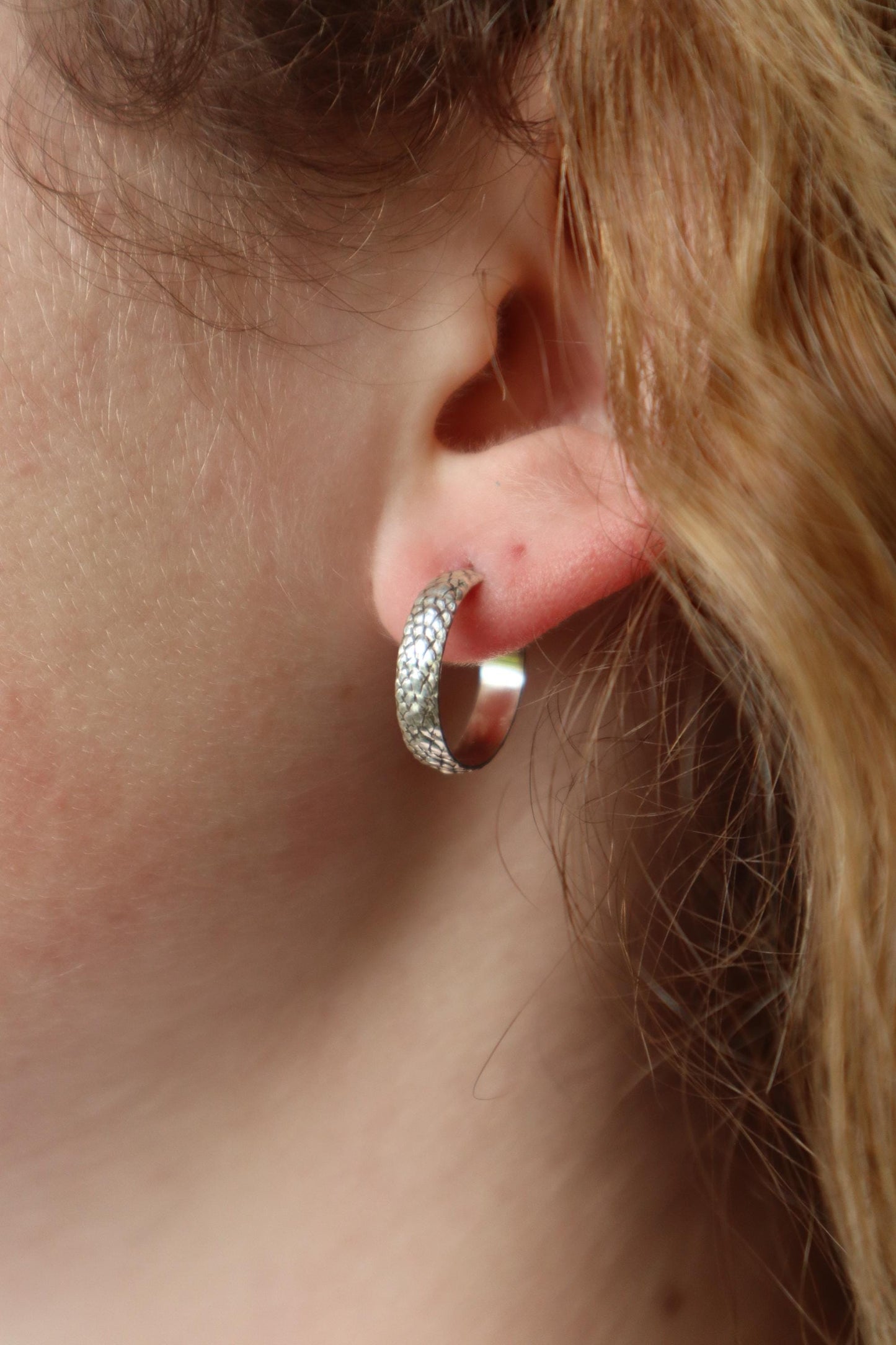 Sterling Silver Lizard Skin 15mm Hoop Earrings