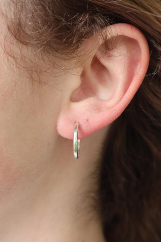 Sterling Silver 1/2 Round 15mm Hoop Earrings