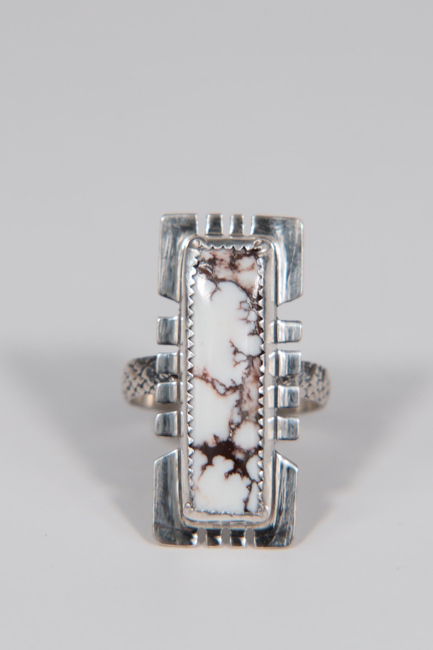 Wild Horse Bar Ring (Size 8)