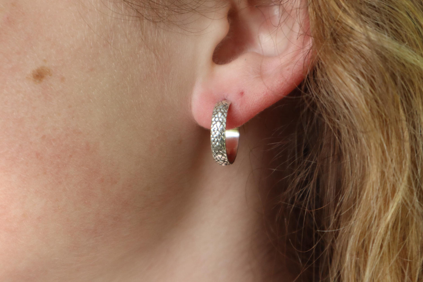 Sterling Silver Lizard Skin 15mm Hoop Earrings
