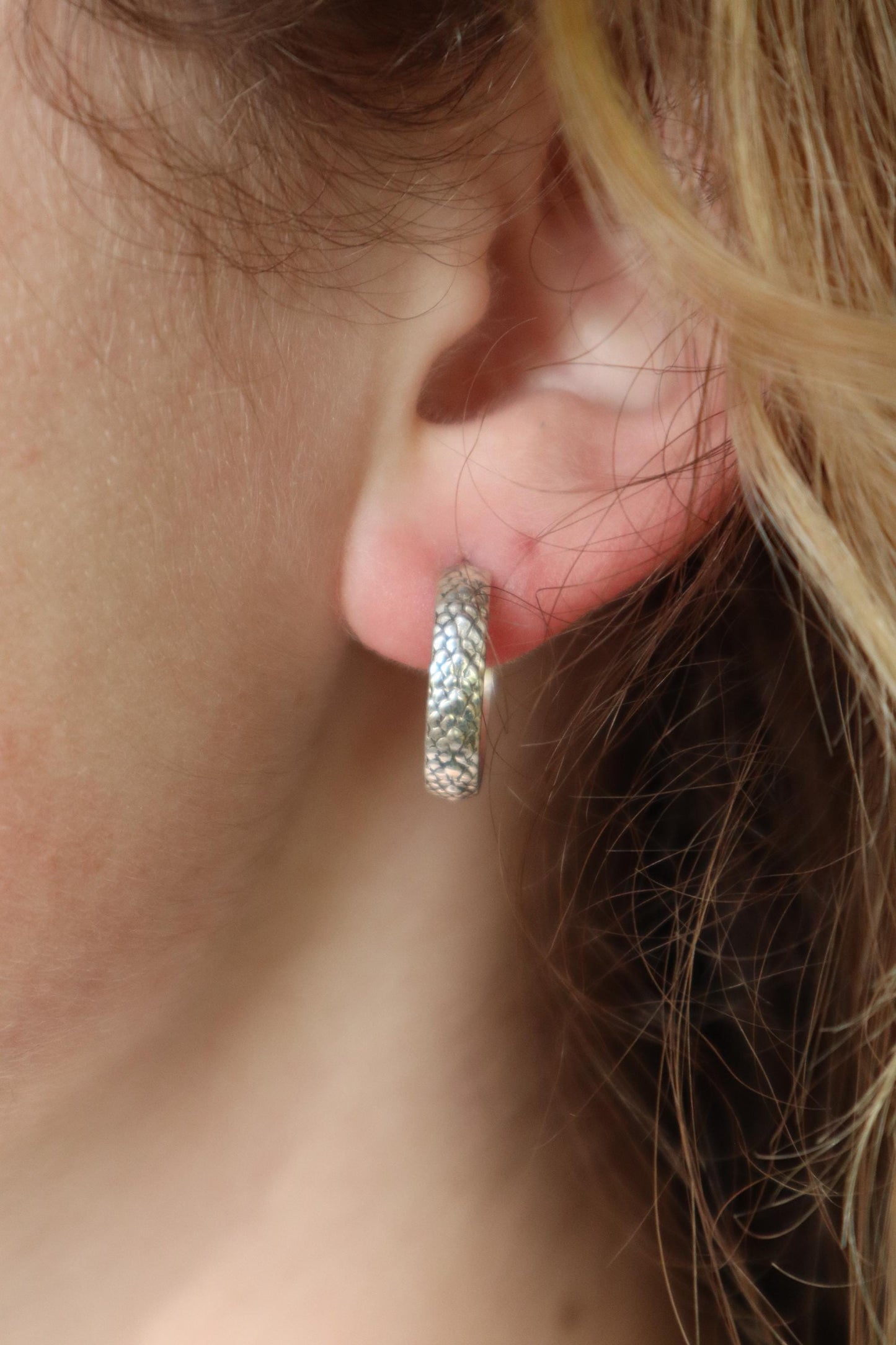 Sterling Silver Lizard Skin 15mm Hoop Earrings