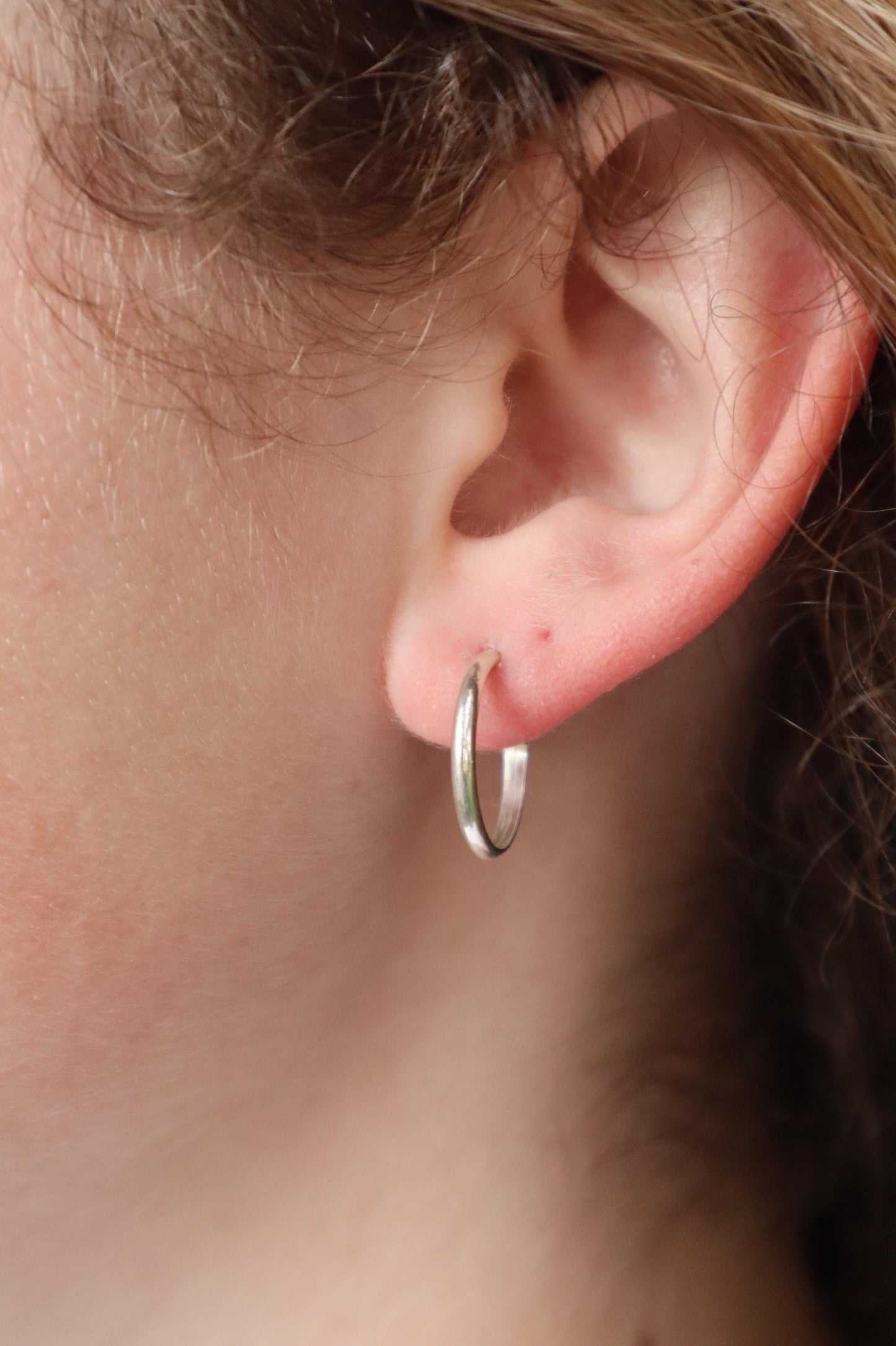 Sterling Silver 1/2 Round 15mm Hoop Earrings